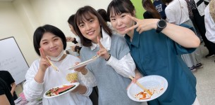 Cooking class in the second se…